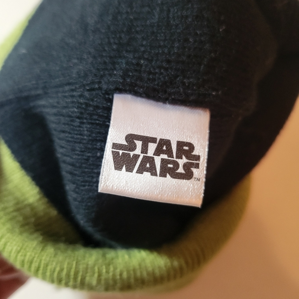 The Mandalorian Grogu, or Baby Yoda child's Beanie. - Picture 4 of 4